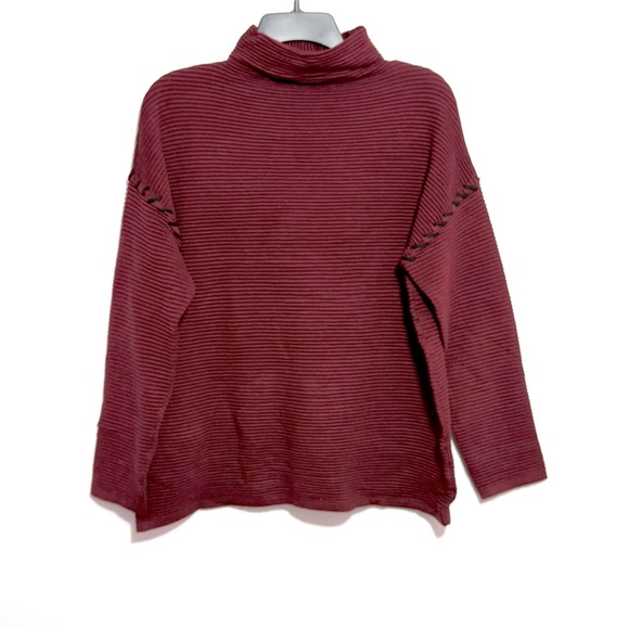 NWT T Tahari Funnel Neck Ottoman Sweater Bordeaux Red - Size Medium - Picture 3 of 11